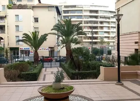 Cosy Blue Classe 2 Etoiles Piscine Parking Clim Terrasse Lägenhet *