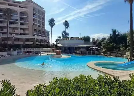 Cosy Blue Classe 2 Etoiles Piscine Parking Clim Terrasse Lägenhet
