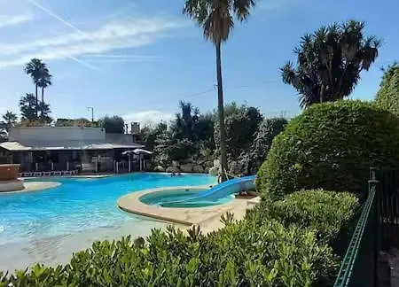 Cosy Blue Classé 2 étoiles Piscine Parking Clim Terrasse Appartamento *