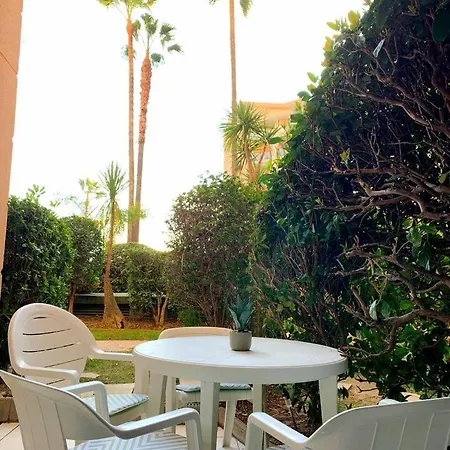 Cosy Blue Classé 2 étoiles Piscine Parking Clim Terrasse Appartamento