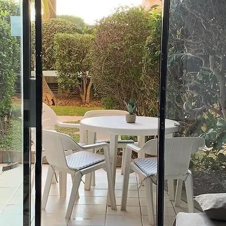 Cosy Blue Classé 2 étoiles Piscine Parking Clim Terrasse Appartamento